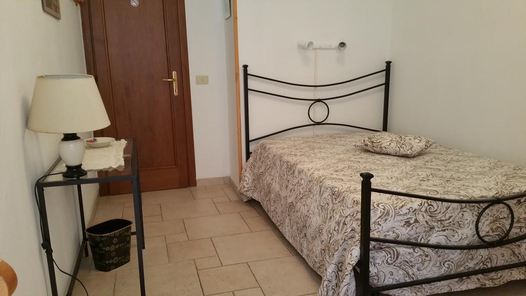 Bella Roma Domus Bed & Breakfast Oda fotoğraf